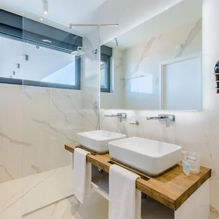Luxury Pont & Ourea With 2 Heated Pool Willa