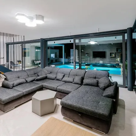 Βίλα Luxury Pont & Ourea With 2 Heated Pool