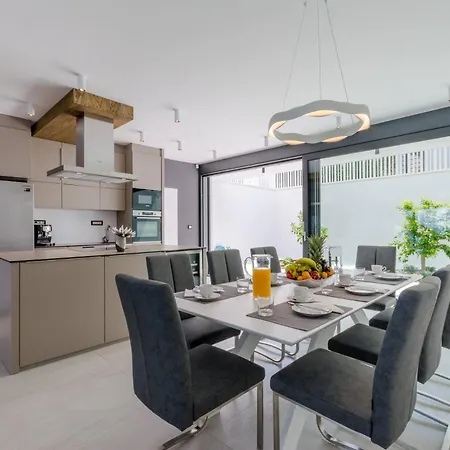Βίλα Luxury Pont & Ourea With 2 Heated Pool